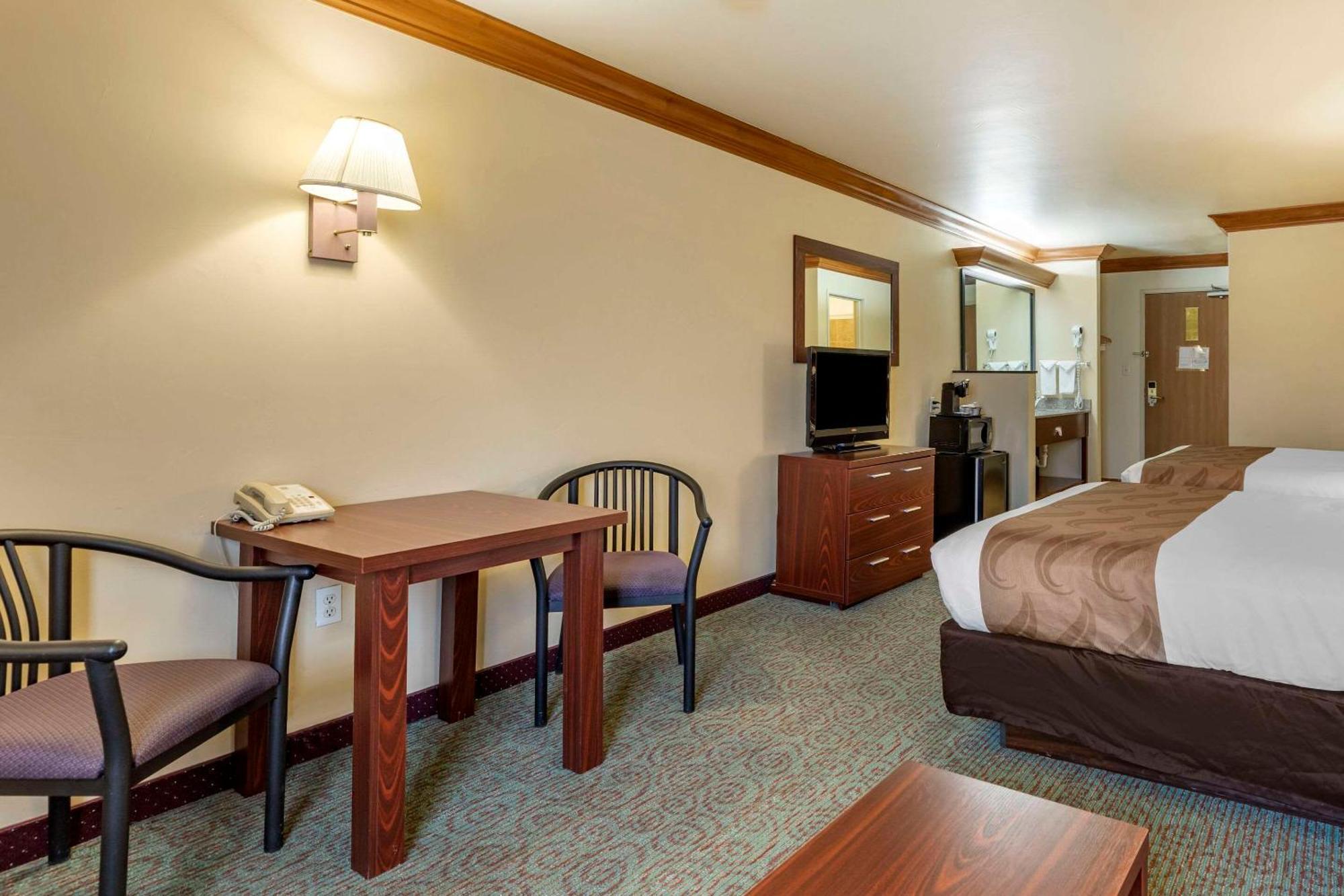 Quality Inn & Suites Denver Airport - Gateway Park Aurora Exteriér fotografie